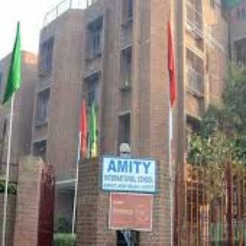 Amity International School, New Delhi - Uniform Application
