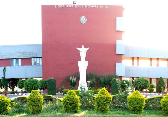Sacred Heart Sr. Sec School, Chandigarh